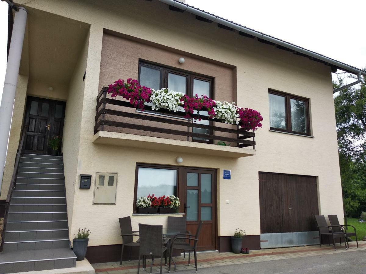 Studio Apartman Mihael - Rastoke Slunj Exterior foto